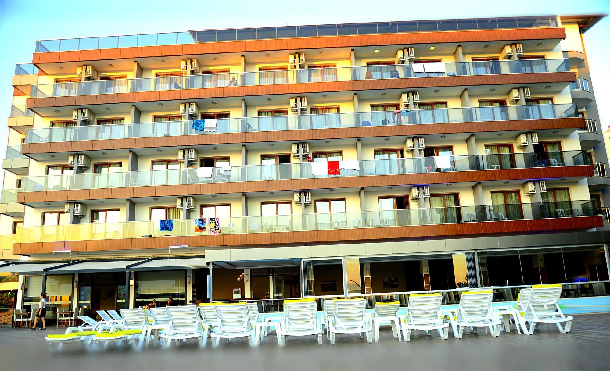 Hotel Comfort Ada Class Kuşadası
